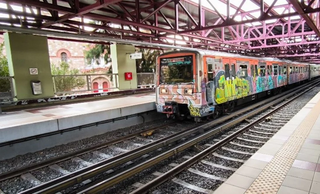 Νεκρό άτομο στις γραμμές του ηλεκτρικού στα Άνω Πατήσια – Κλειστοί σταθμοί και τμηματική κυκλοφορία