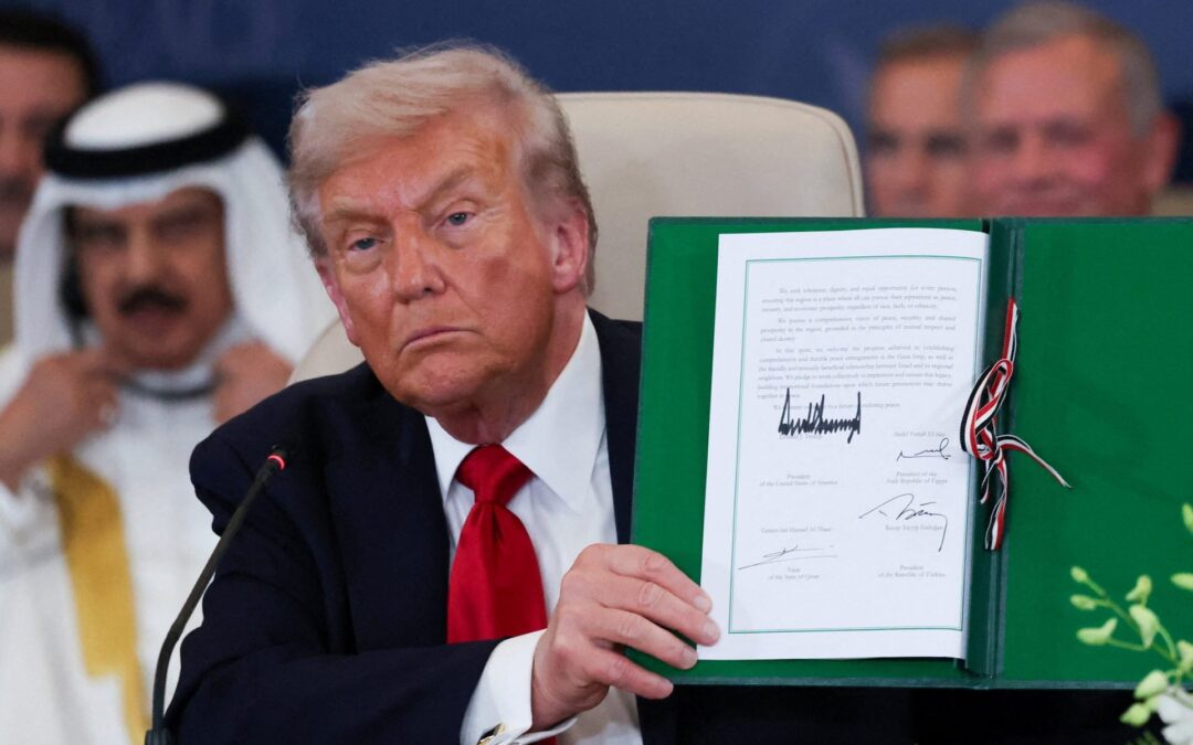 «Και τώρα ανοικοδόμηση» της Γάζας το μήνυμα Τραμπ μετά την πανηγυρική υπογραφή της εκεχειρίας