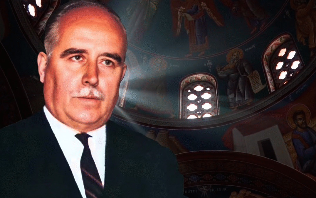 Δείτε το βίντεο “Τα σιχαίνεται αυτά ο Θεός #ΔημήτριοςΠαναγόπουλος” στο YouTube