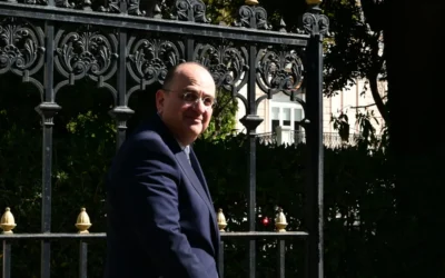 «Αφωνία» και… λαχτάρα στο Μαξίμου για τον Λαζαρίδη: Οι δηλώσεις, το πτυχίο και το σφυροκόπημα