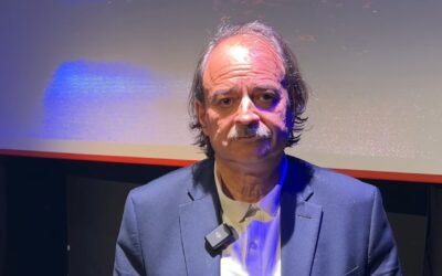 Ο Ιωάννης Ιωαννίδης, καθηγητής στο Stanford, μιλά για την έλλειψη θεσμών, τον πόλεμο, τη διαφθορά