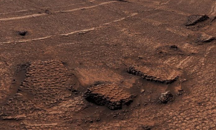 To ρόβερ Curiosity αφήνει άφωνους τους επιστήμονες με τη νέα ανακάλυψη του στον Άρη
