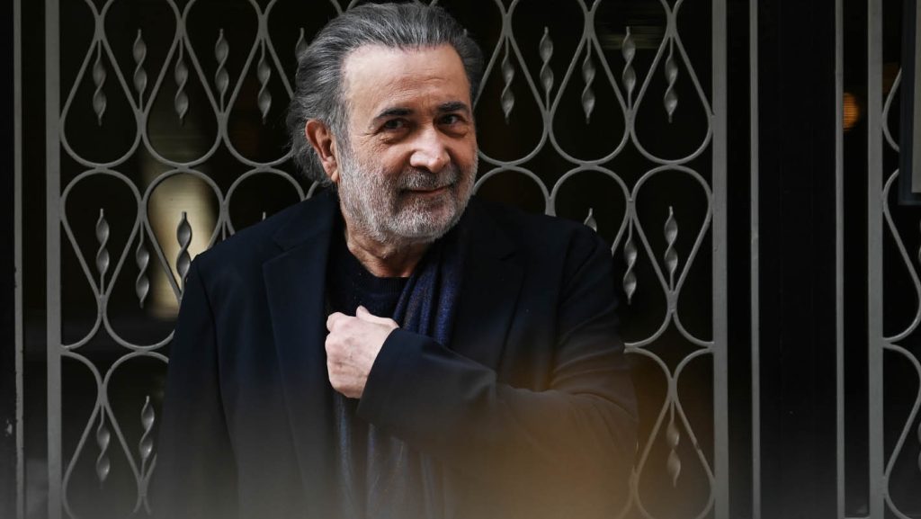 Ξεσπά ο Λαζόπουλος για τη «Μυκονοποίηση» της Πάρου: «Ισχύει ο νόμος του κολλητού της κυβέρνησης»